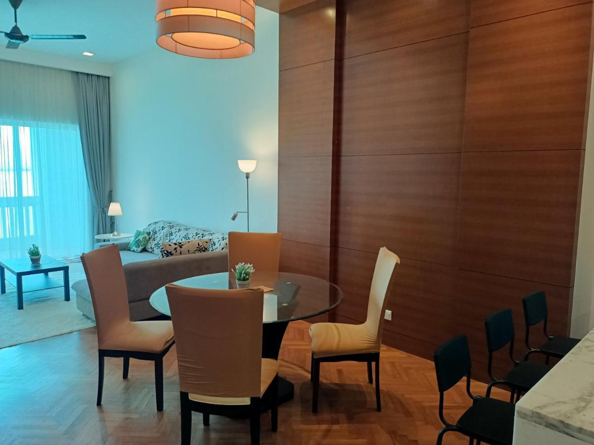 Straits Quay Marina Suites Penang By Aurorahomes Bagan Jermal Esterno foto