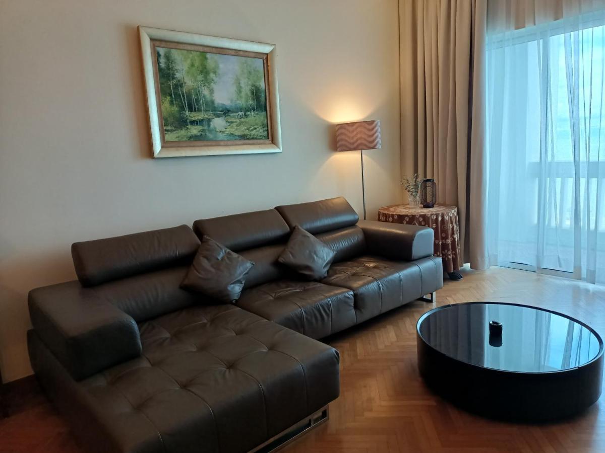 Straits Quay Marina Suites Penang By Aurorahomes Bagan Jermal Esterno foto