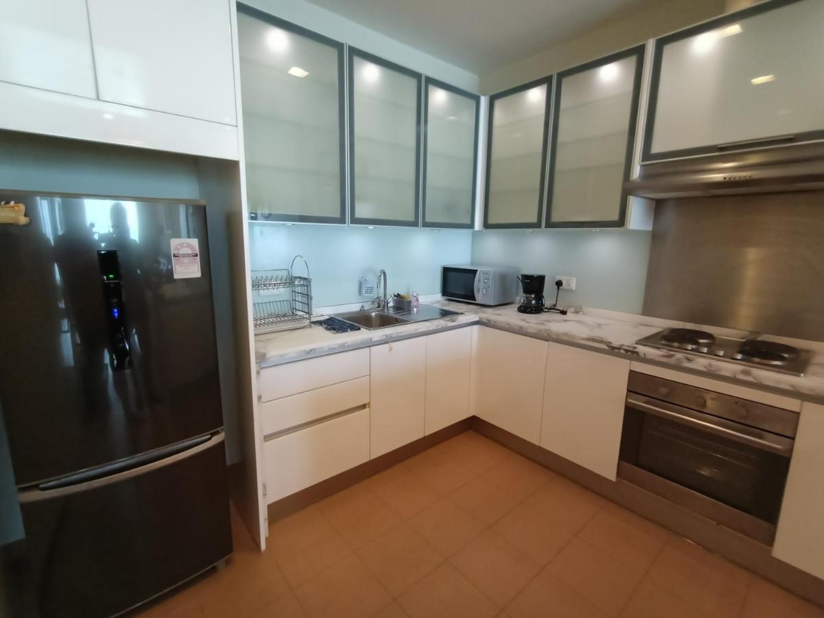 Straits Quay Marina Suites Penang By Aurorahomes Bagan Jermal Esterno foto