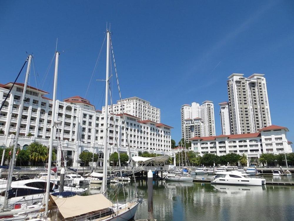 Straits Quay Marina Suites Penang By Aurorahomes Bagan Jermal Esterno foto